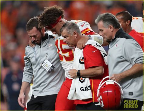 Patrick Mahomes Has a Bad Injury, Will Have Surgery After 2021 Super Bowl: Photo 4522862 ...