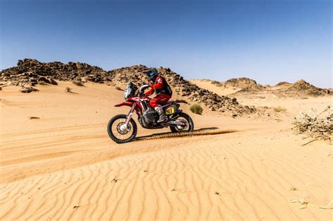 José Ignacio Cornejo confirms Dakar leadershi... | Honda.Racing