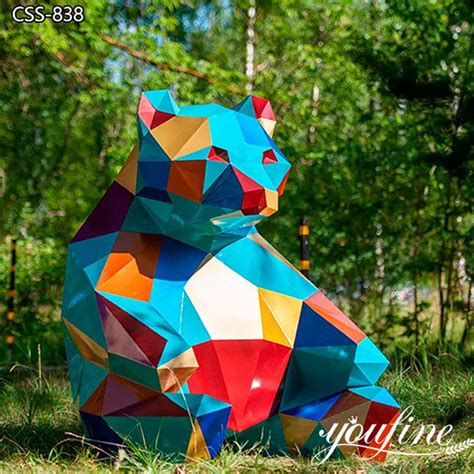 Geometric animal sculptures have become increasingly popular in recent years due to their unique ...