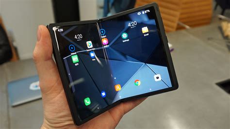 Preview: TCL foldable phone concept - Tech World