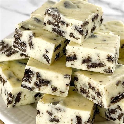 Oreo Fudge (With Video) · Chef Not Required...