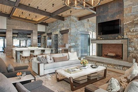 Mountain Peek | Modern Rustic Home in Montana | Wowow Home Magazine