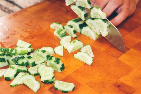 Best Knife for Chopping Vegetables - Dan's Taste Of Summer