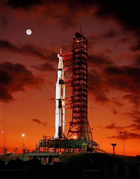 Early morning view of Apollo 4 unmanned spacecraft on launch pad ...