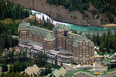 Fairmont Banff Springs Hotel - a photo on Flickriver