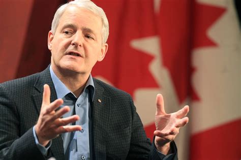 Refunds Would Bankrupt Airlines Says Garneau - Canadian Aviator Magazine