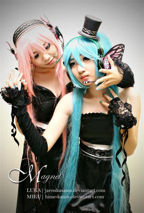 MAGNET MIKU x LUKA Cosplay