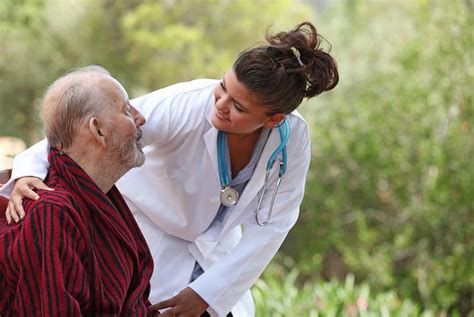 10 things You Should Know about Communicating with Dementia Patients