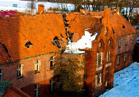 Abandoned psychiatric hospital by pixartmedia on DeviantArt