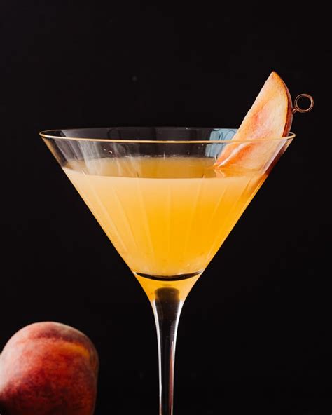 Top 5 Peach Schnapps Drinks – A Couple Cooks