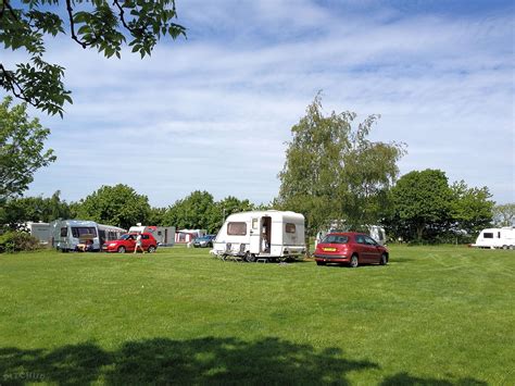 Grange Farm Campsite, Clacton-on-Sea - Pitchup®