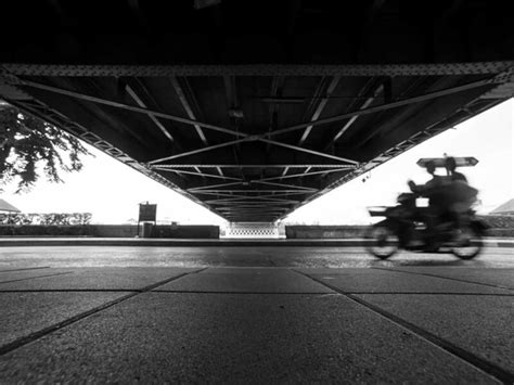 Under The Bridge | Photography | PICTOCLUB