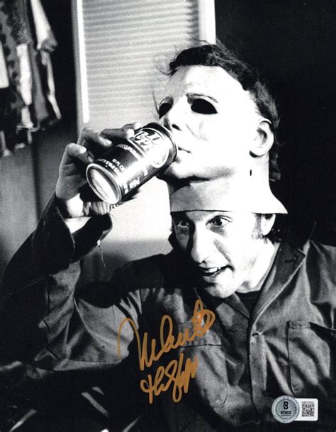 Nick Castle signed 8×10 Photo Michael Myers The Shape Halloween 1978 - csrcollectibles.com