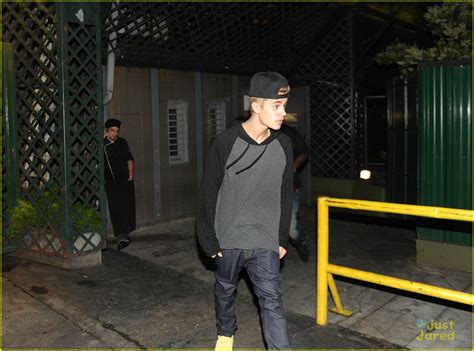 Justin Bieber: Argentina Sushi Stop | Photo 615497 - Photo Gallery ...