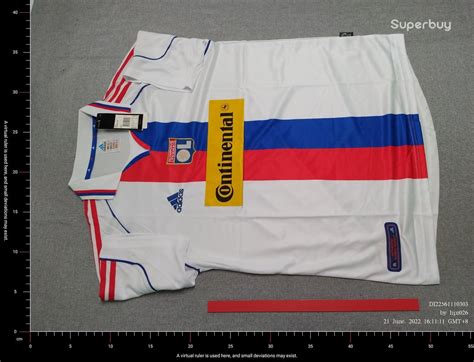 Retro Lyon jersey from AAAAjersey : r/FashionReps