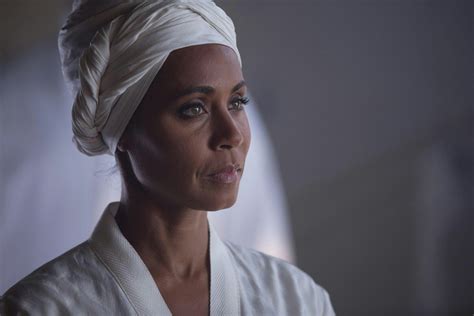 8 Fish Mooney Quotes That Prove She's The Queen Of 'Gotham'