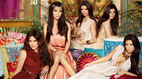 Watch Keeping Up With the Kardashians Season 1 | Prime Video