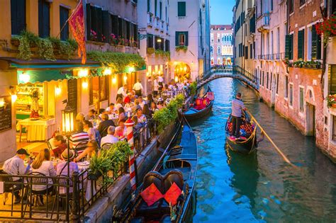 10 Best Things to Do After Dinner in Venice - Where to Go in Venice at Night? – Go Guides