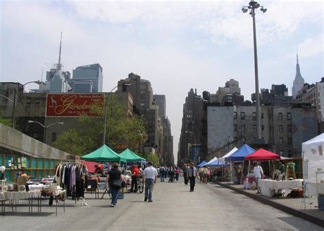 Hell's Kitchen Flea Market, West 39th Street, Midtown Manhattan