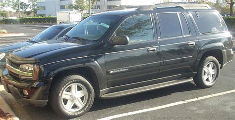 2004 Chevrolet TrailBlazer EXT LT - 4dr SUV 4.2L auto