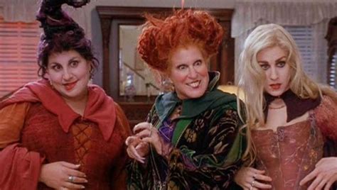 Sarah Jessica Parker Reveals Original Cast Signed On For 'Hocus Pocus 2' | iHeart