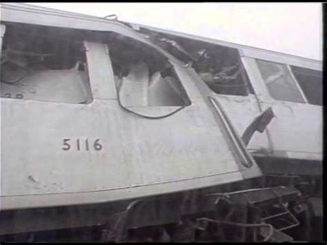 London Underground Train Crash | Thames News Archive Footage - YouTube