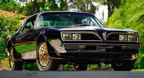 1977 Pontiac Trans Am SE With 15 Miles Is A Gilt-Edged Classic