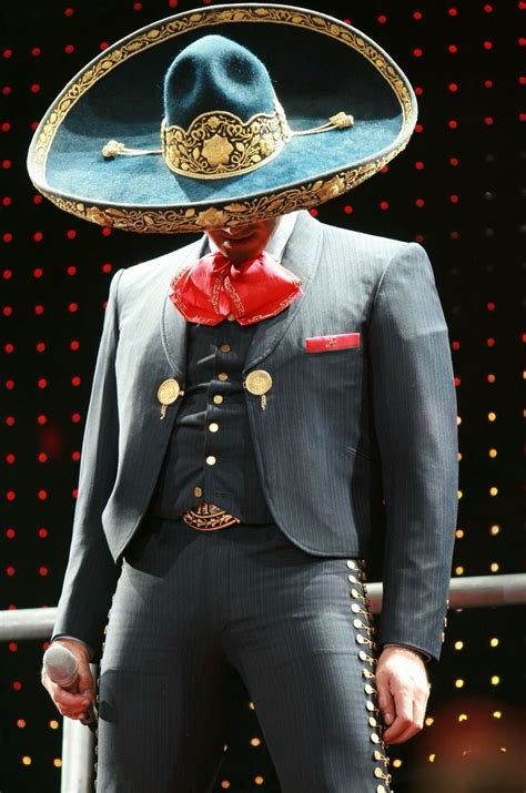 Pin on Alejandro Fernández | Mexican outfit, Mariachi suit, Mexican ...