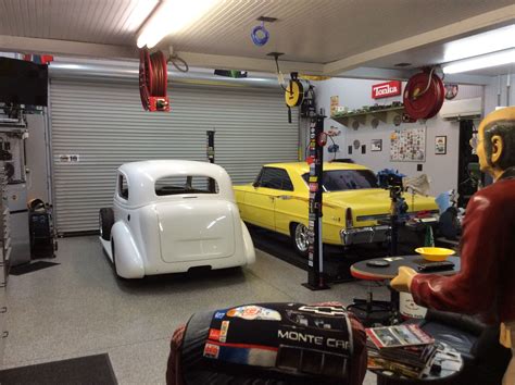 Summer CarGuyGarage.com Pictures | White built ins, Entertaining decor