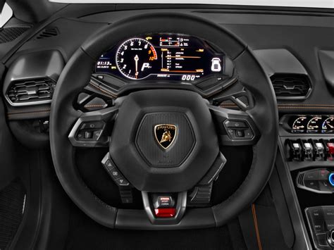 Image: 2016 Lamborghini Huracan 2-door Coupe LP 610-4 AWD Steering ...