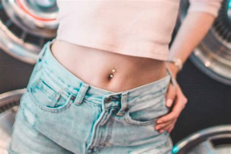 Belly Button Piercing: All You Need to Know About Before Making a ...