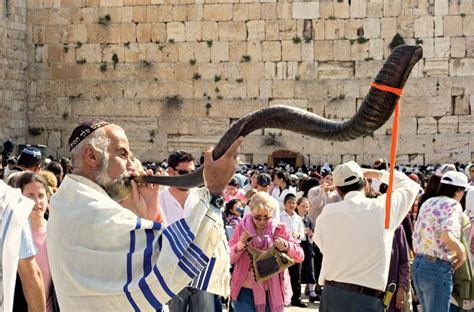 Shofar | Meaning, Horn, Worship, & Judaism | Britannica