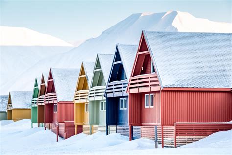 The beautiful houses of Longyearbyen, Svalbard, Norway : r/pics