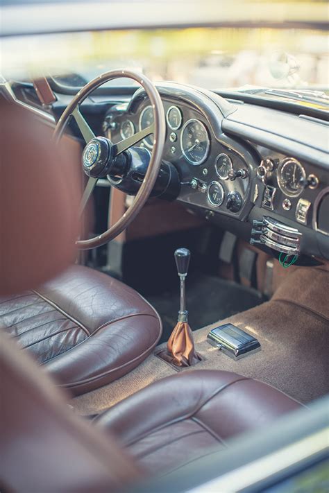 Aston Martin DB5 Interior