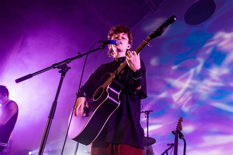 Cavetown's Fans Fill The Masonic Lodge At Hollywood Forever With With ...