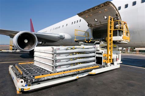 Maximise fleet efficiency and ULD storage using collapsible ULDs