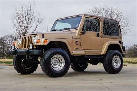 Older Jeep colors you REALLY want to come back on the JL | Page 8 ...