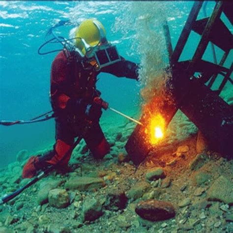 Offshore Underwater Welding Jobs >> Description and Salary Details