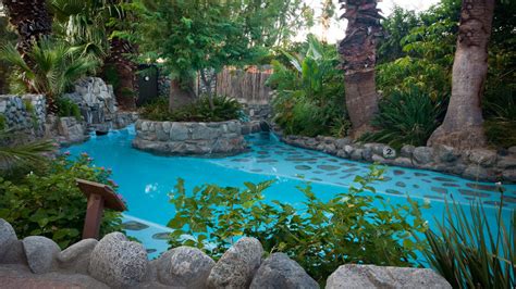 ‘Hot Water’ Guide to Desert Hot Springs: Hot Springs in Palm Springs