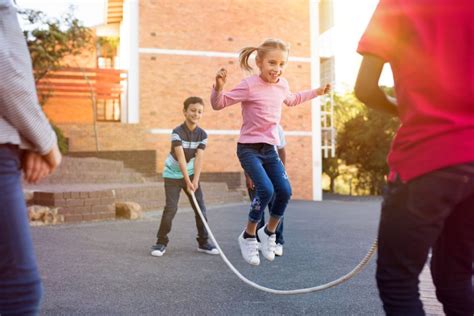 Top 10 Kinderspiele im Garten mit Seil und Wasser - wir feiern jeden ...