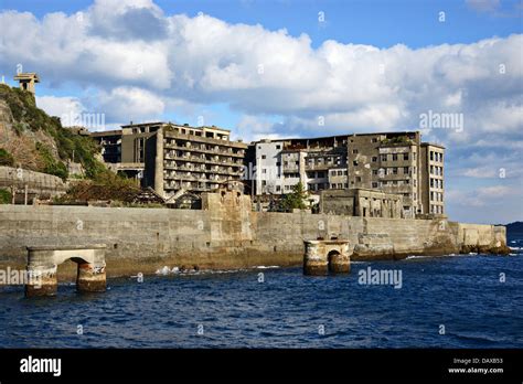 Gunkanjima abandoned island of Japan Stock Photo - Alamy