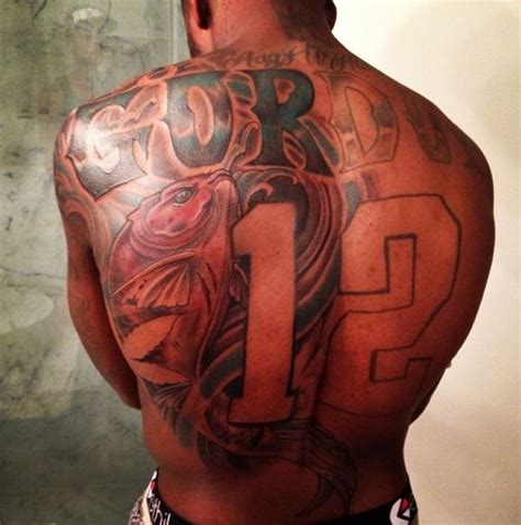 Josh Gordon gets a massive No. 12 tattooed on his back | Larry Brown Sports