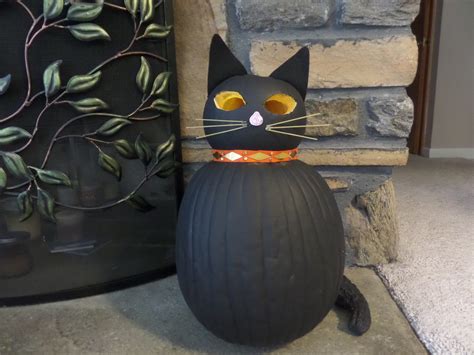 Black Cat Carved Pumpkin & Halloween Decorating Ideas