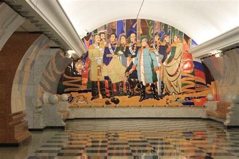 Art and Decor of Moscow Metro Stations | Moscow metro, Metro station ...