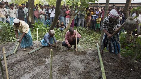 Two arrested in lynching of ‘cow thieves’ in Assam | Latest News India - Hindustan Times