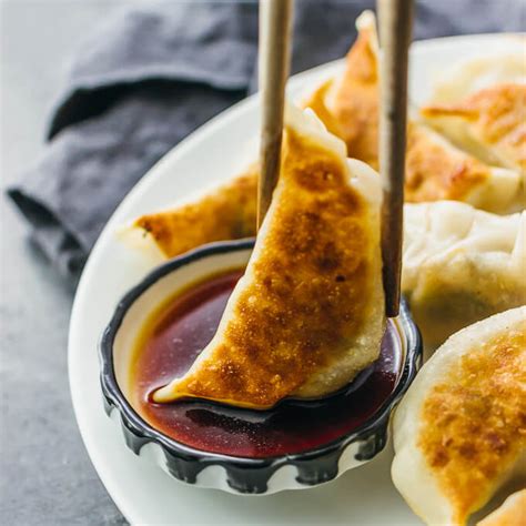 Pan Fried Chinese Dumplings Recipe - Savory Tooth | Recipes, Easy dumplings recipe, Easy dumplings