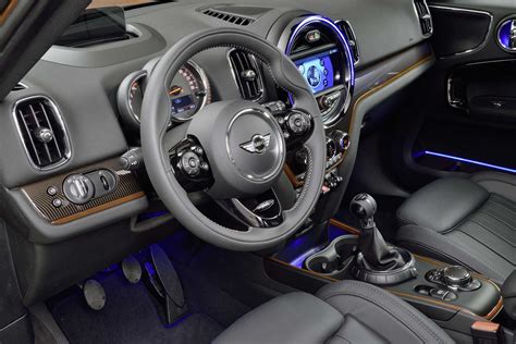 The new MINI Countryman. Interior. (10/2016)