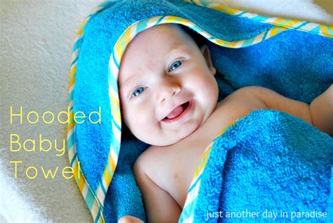 Larissa Another Day: Hooded Baby Towel: Tutorial