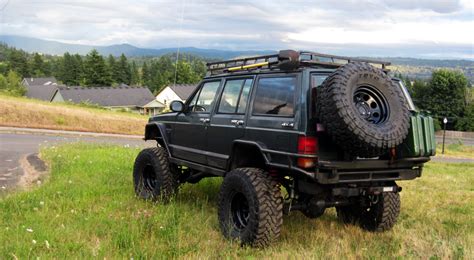 Off road jeep cherokee xj