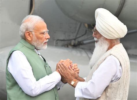 Prime Minister Visit: PM Modi arrives at Radha Swami Satsang of Radha ...